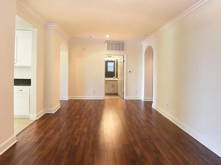 4217 Dixie Canyon Ave #305 — Photo 7