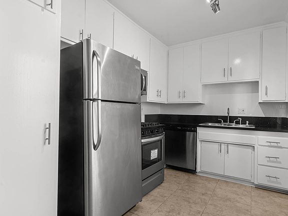 3rd image of 5554 Harold Way APT 6