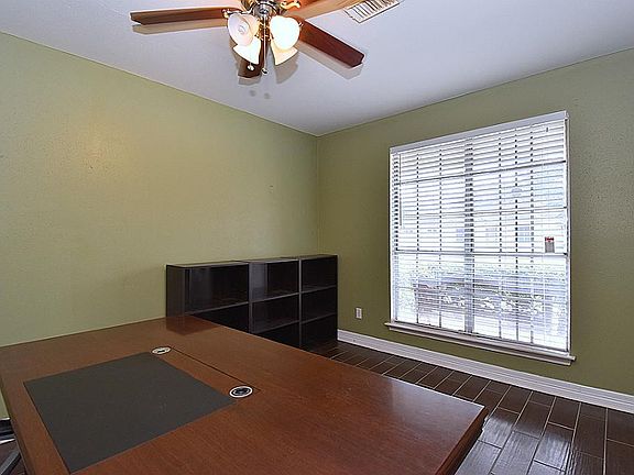 3rd image of 11826 S Willowdale Cir