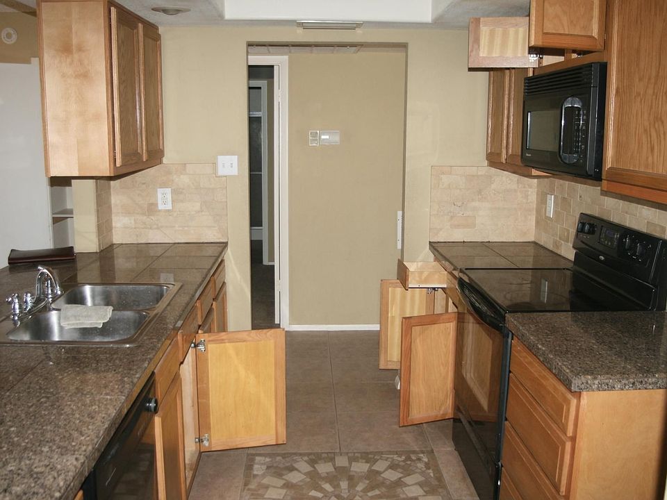 2nd image of 3633 W Banff Ln