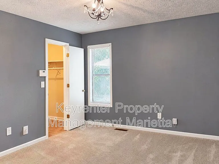 5088 Ravenwood Dr — Photo 18