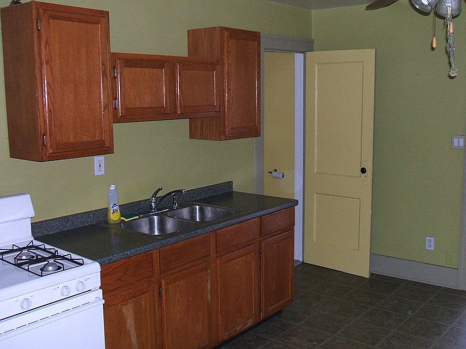 2nd image of 2614 Casmere St