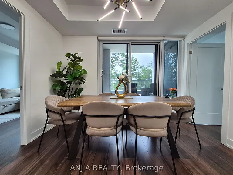 8 Cedarland Dr #321 — Photo 12