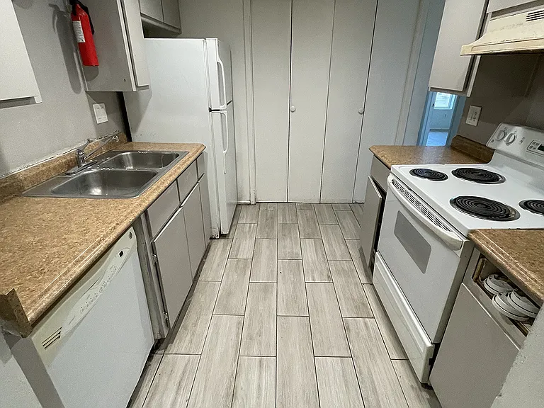 851 S HORNE 4 KITCHEN_03042026
