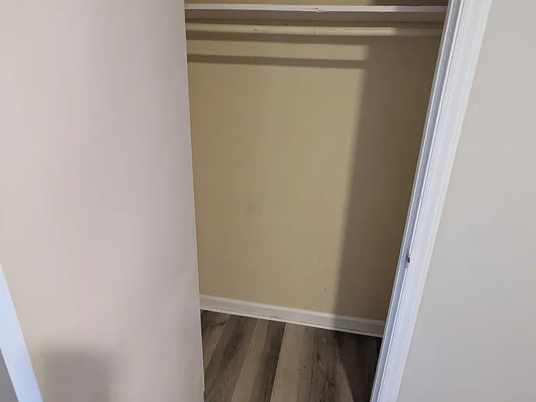 18 Dauphine Pl — Photo 4