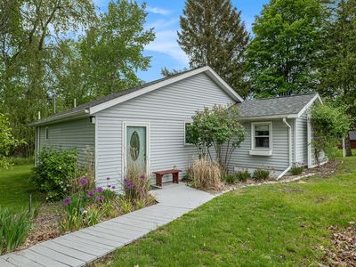 8808 E Pierce Rd, Hesperia, MI, 49421