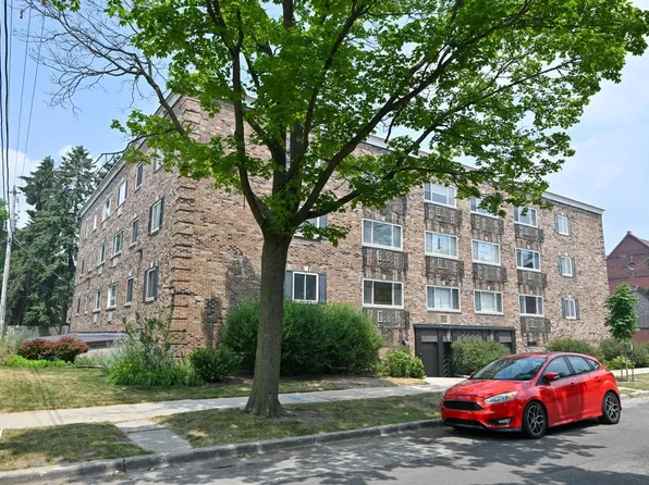 2222 E Belleview PLACE #306, Milwaukee, WI 53211