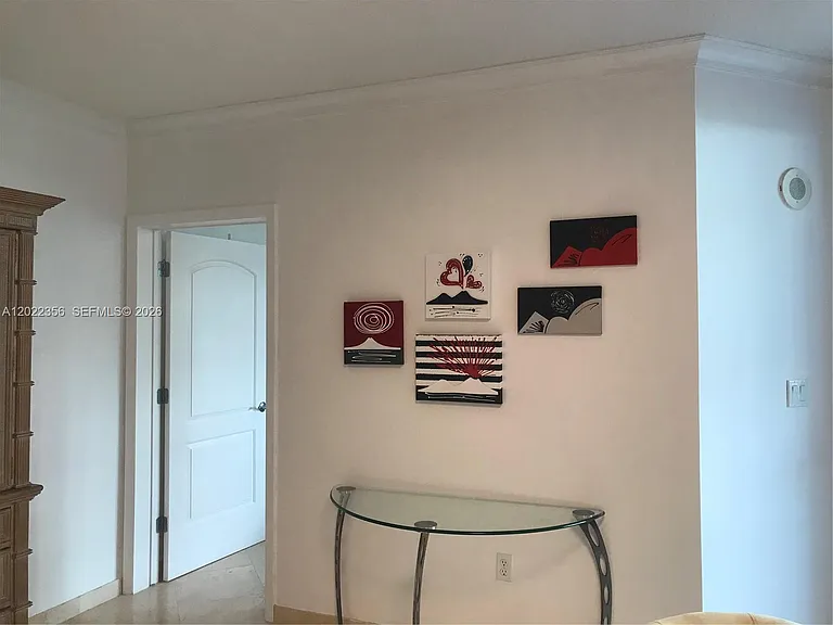 110 Washington Ave #1614 — Photo 6