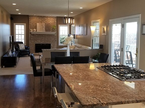 Kitchen/Family Room