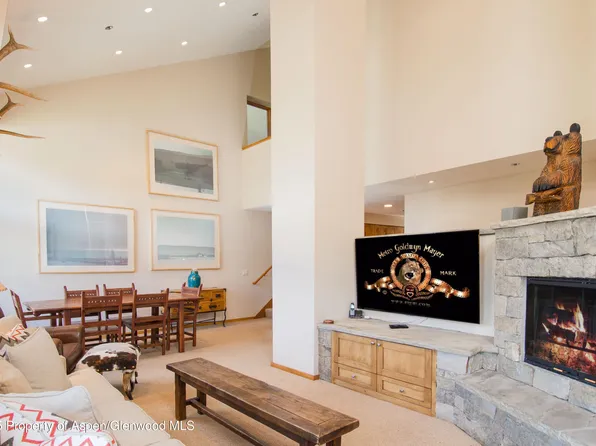 425 Wood Rd APT 48, Snowmass Village, CO 81615