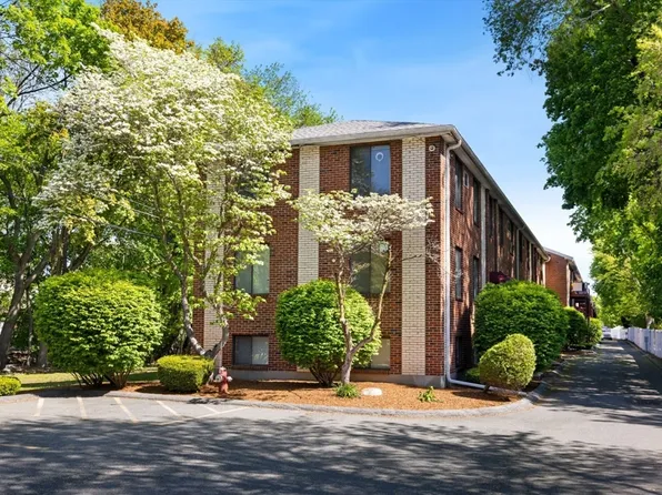 3 Richardson St APT C6, Wakefield, MA 01880