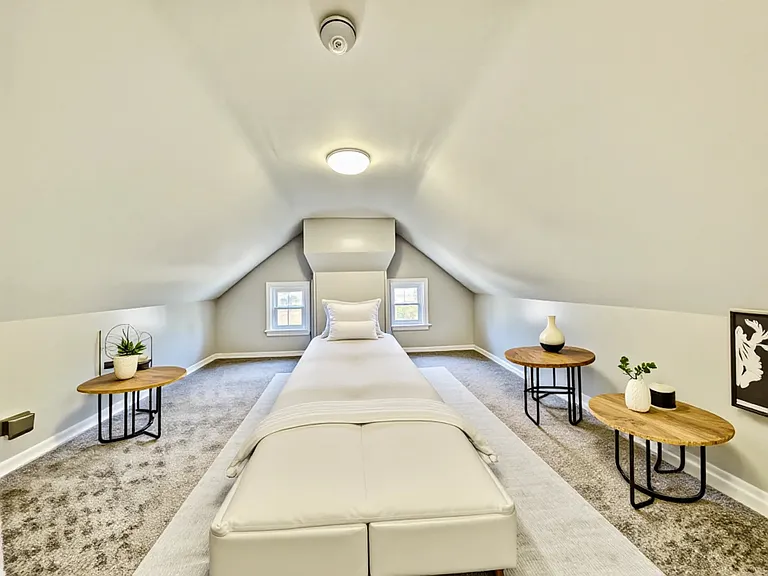 3210 Harford Rd — Photo 41