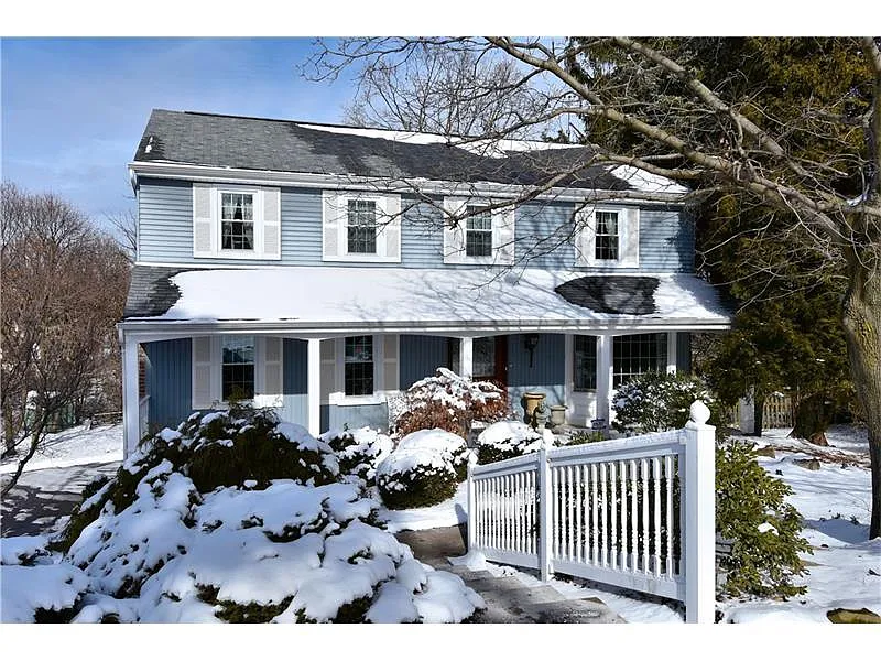 1021 Apple Hill Ln photo 1