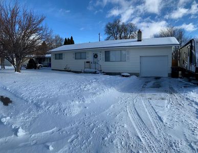 670 Henderson Dr, Blackfoot, ID, 83221