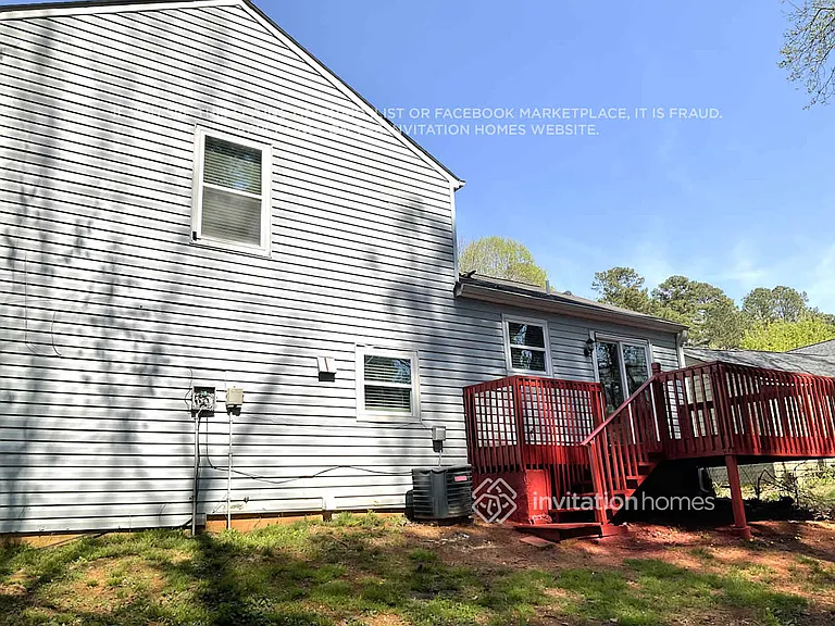 880 Highland Ter NE — Photo 18