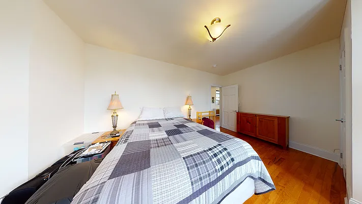 Rented by Bond New York | media 27