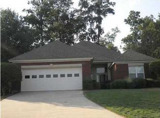 8900 Thorneberry Ct, Montgomery, AL 36117