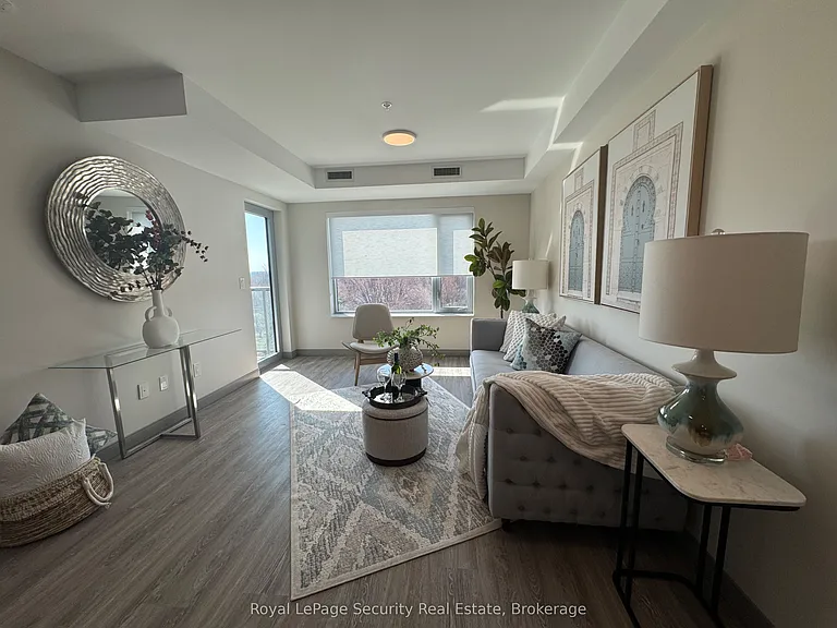 1015 Innisfil Beach Rd #511 — Photo 13