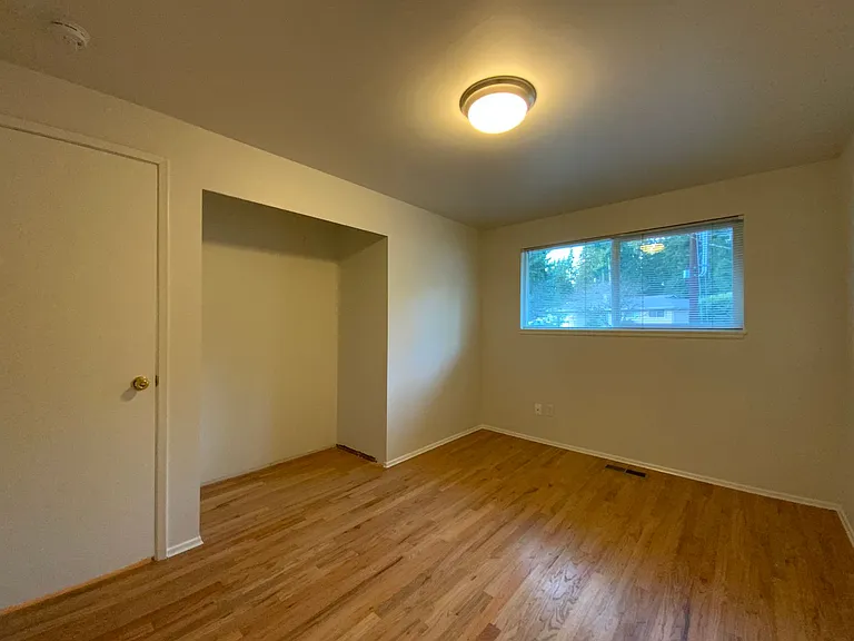 1628 202nd Pl SW — Photo 14