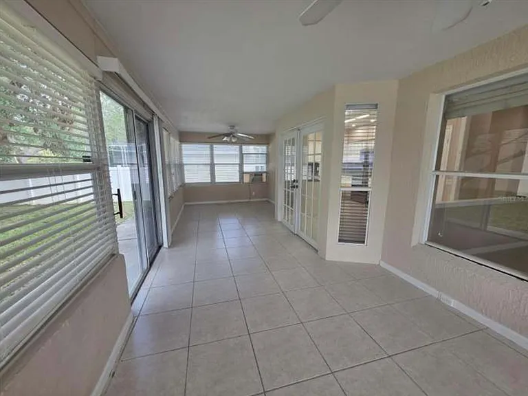 289 Hanging Moss Cir — Photo 10