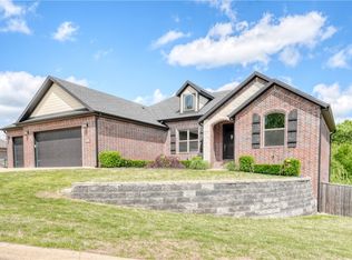 12198 Lost Oak Dr, Bentonville, AR 72712