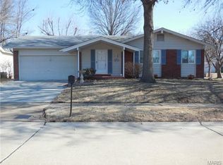1332 Sherwood Forest Dr, Florissant, MO