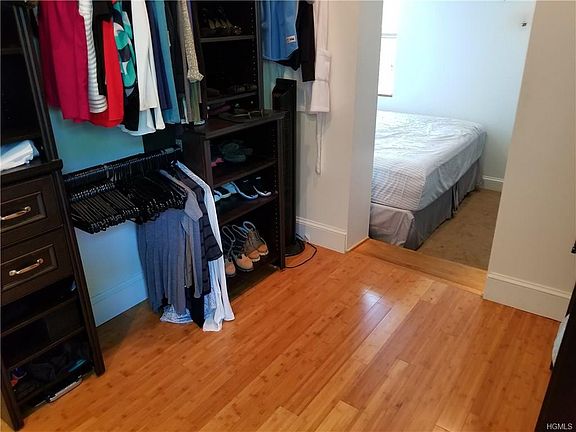 5th image of 66 Wallace St #1