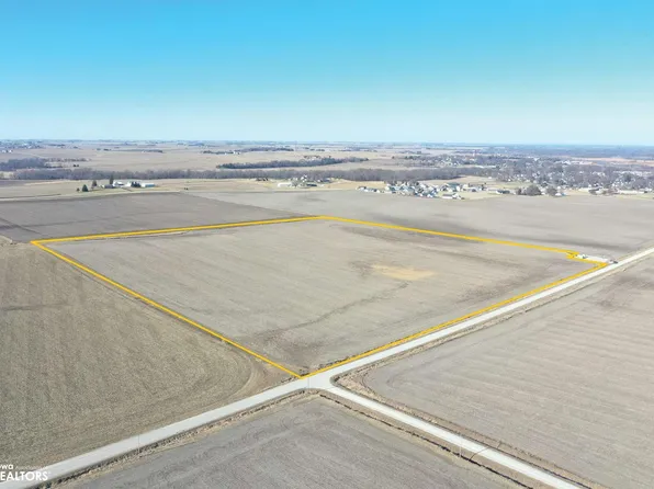 South St, La Porte City, IA 50651