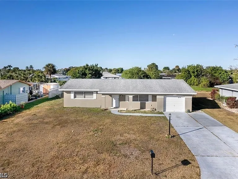 211 S Lake Dr — Photo 22