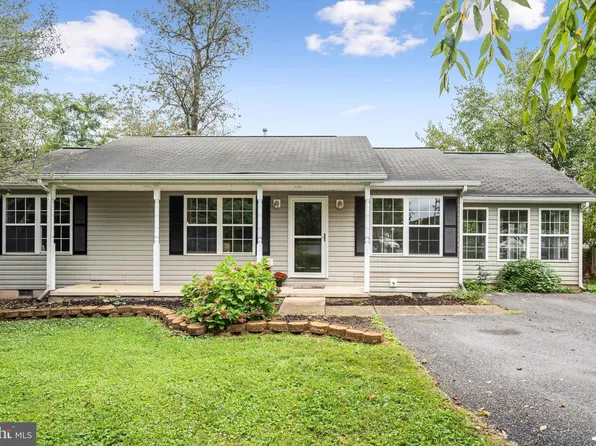 1005 Studebaker Ct, Martinsburg, WV 25401