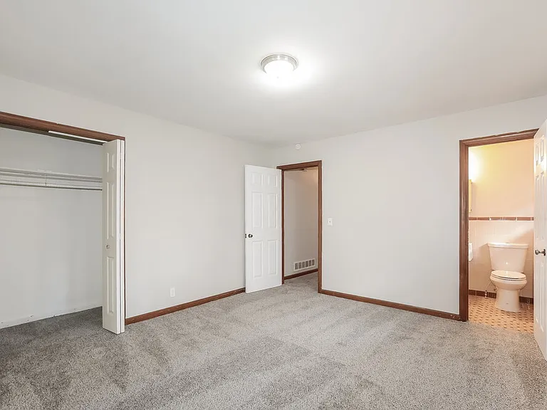 2147 Camp Cir SW — Photo 13