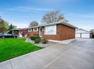 1654 Fairlea Cres, Kingsville, ON N0P2G0