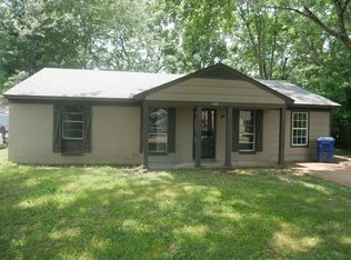 6335 Greenbriar Dr, Horn Lake, MS 38637