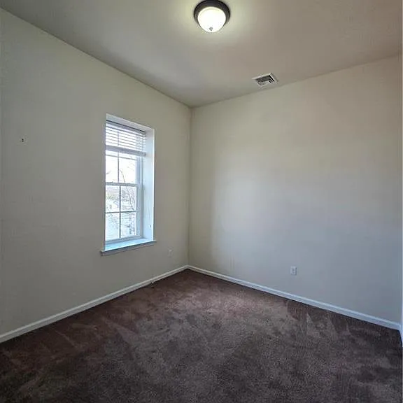 7617 Hamilton Blvd #B — Photo 8