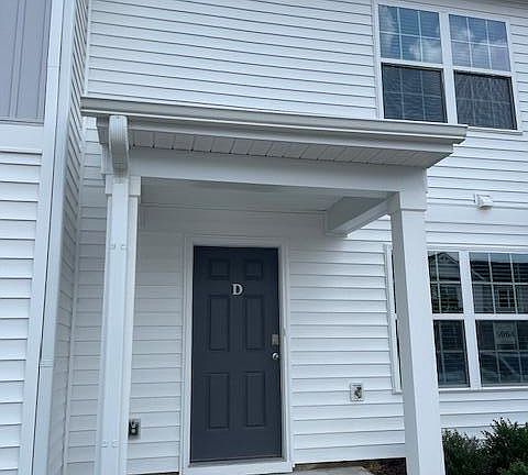 2nd image of 4121 Laurel Ridge D Dr #D