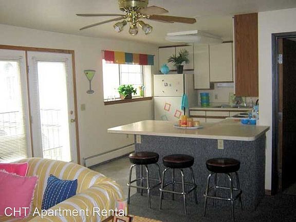 4th image of 230 W Lakelawn Pl #9021434
