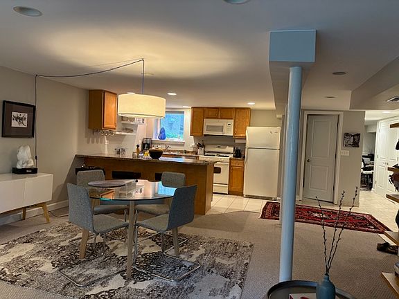 2nd image of 4950 N Wolcott Ave Unit G