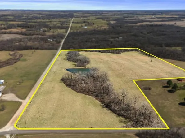 9881 NW 365th Rd, Stewartsville, MO 64490