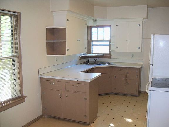4th image of 1222 N 26th St #A