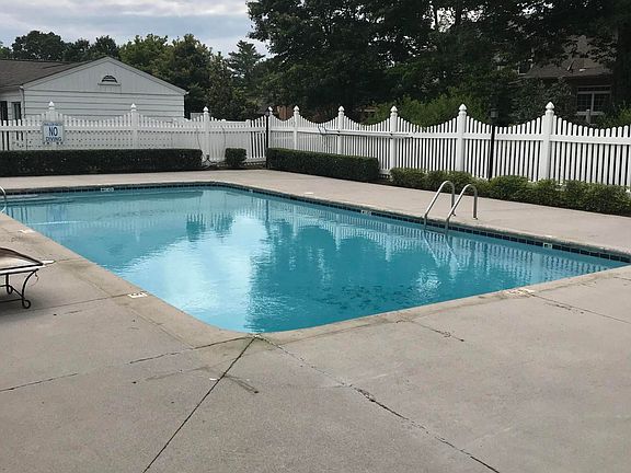 4th image of 8673 Belle Mina Way