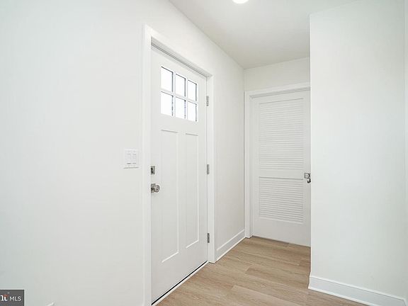 5th image of 301 Billingsport Rd