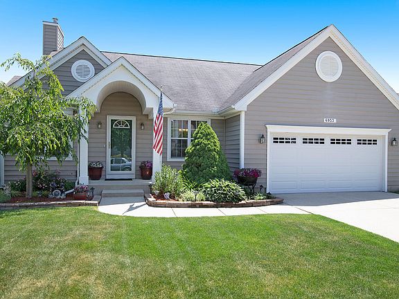 2nd image of 6933 Orchard Meadow Ct