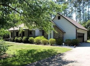 141 Cardinal St, Woodbine, GA 31569