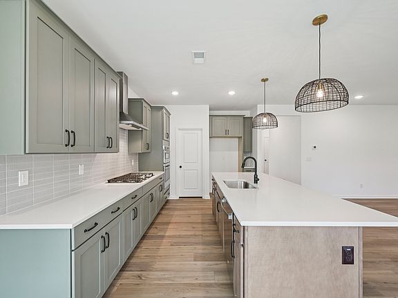 Rowland s Grant - Camden Interior Image 4