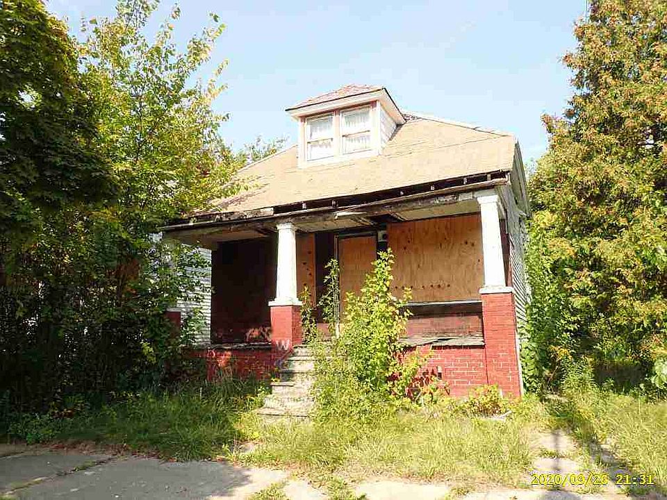 9729 Woodlawn