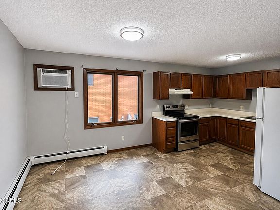 2nd image of 319 N 13th St