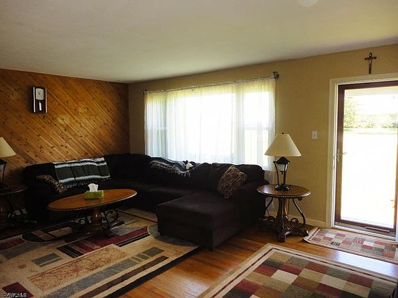 4th image of 3343 E Landis Ave