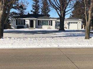 417 Tiell Dr, Saint James, MN 56081