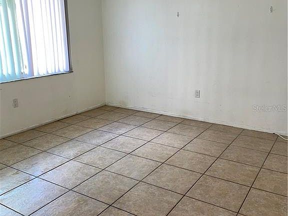 5th image of 151 Oyster Bay Cir APT 100