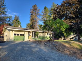 630 Crestview Loop, Grants Pass, OR 97527